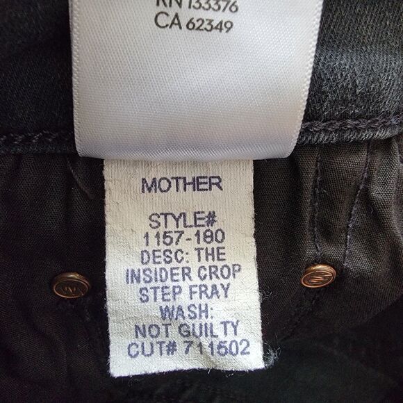 Mother Women's 27 x 26 The Insider Crop Step Fray Jeans Black Not Guilty Boho - Picture 11 of 12
